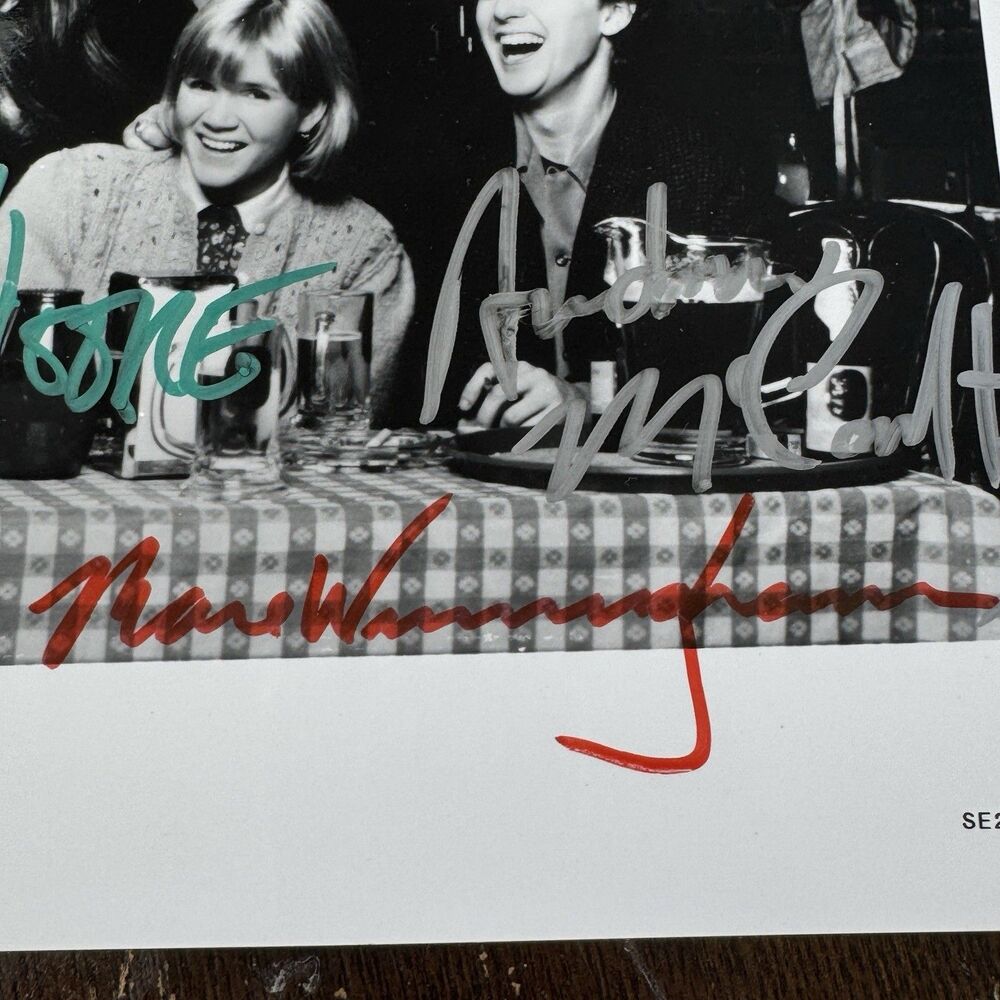 St Elmos Fire Cast Signed Photo w 7 Autographs Rob Lowe Demi Moore Ally Sheedy - Picture 4 of 8